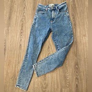 Acid Wash Abercrombie & Fitch High Waisted Skinny Jeans (Curve Love)
